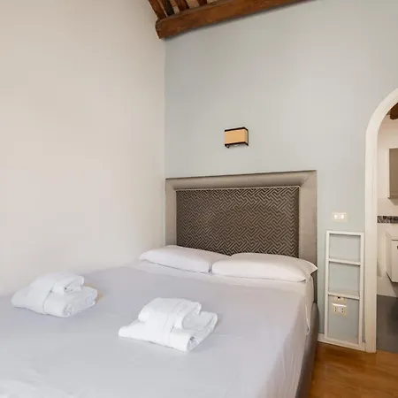 Pavone Centre Romantic Lejlighed *